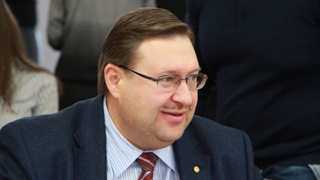 Сергей Наумов опроверг слухи о массовом закрытии саратовских вузов