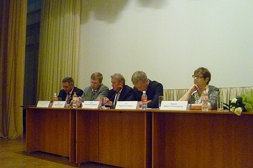 ОПа единогласно выбрала Ландо председателем