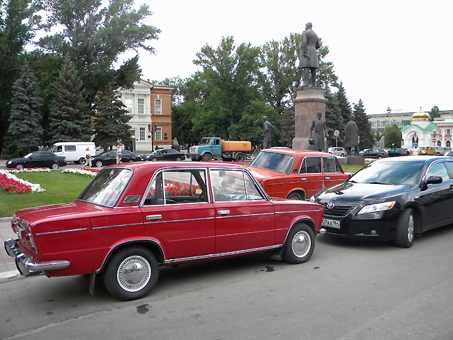 Писной приехал к думе на ставших редкостью «Жигулях»