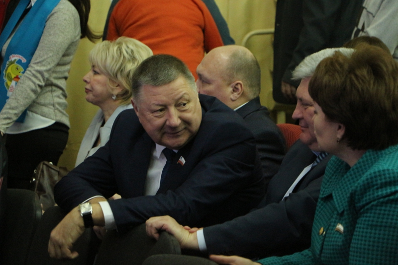 Вячеслав Володин напомнил Алексею Щербакову о набранных правительством кредитах