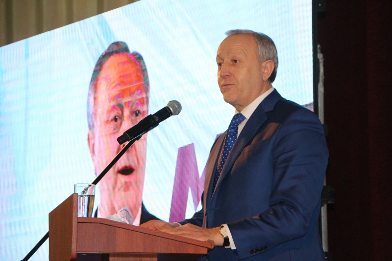 Вячеслав Володин напомнил Алексею Щербакову о набранных правительством кредитах