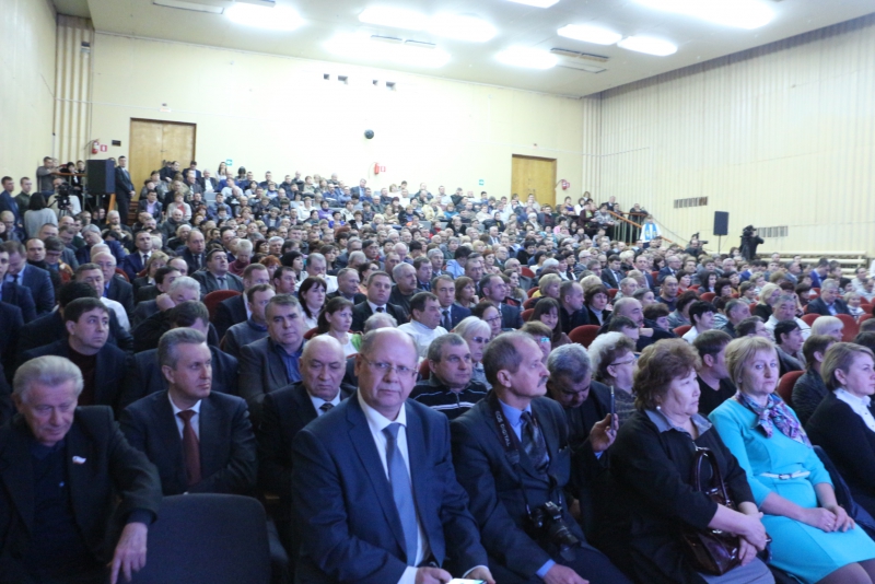 Вячеслав Володин напомнил Алексею Щербакову о набранных правительством кредитах