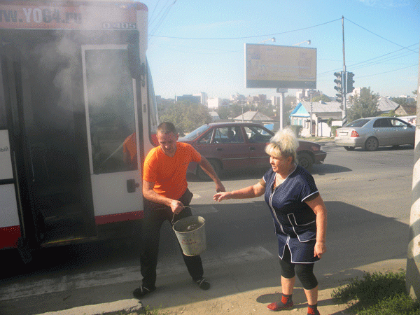 На Соколовой задымился автобус «284»