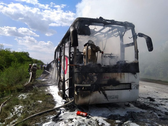 При въезде в Красноармейск сгорел автобус «Властелина»