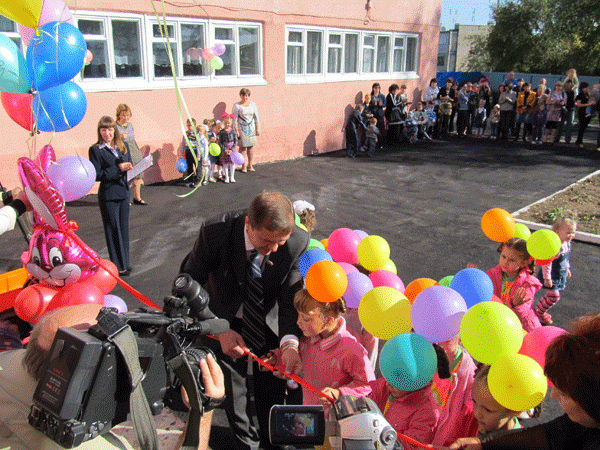 Алексей Сергеев принял участие в открытии детского сада в Марксовском районе