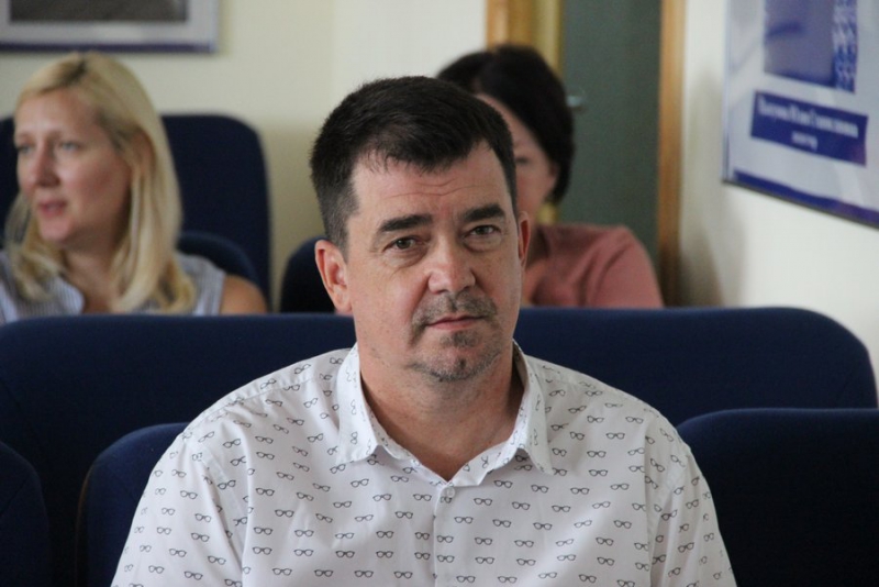 Директор «Дорожного контроля» озвучил претензии к ремонту дорог на Кумысной поляне и Степана Разина