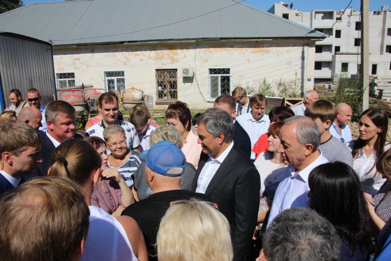 Дом для переселенцев из бараков сдадут в следующем году