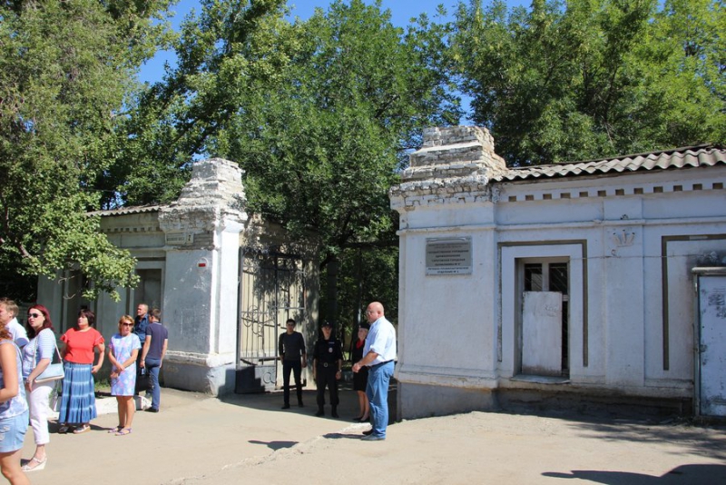 Дом для переселенцев из бараков сдадут в следующем году