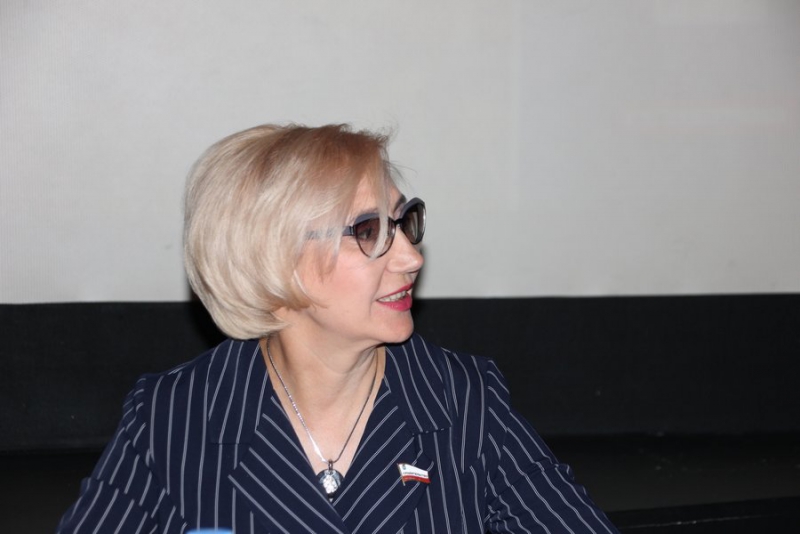 Немецкие туристы ждут, когда в саратовских селах восстановят кирхи