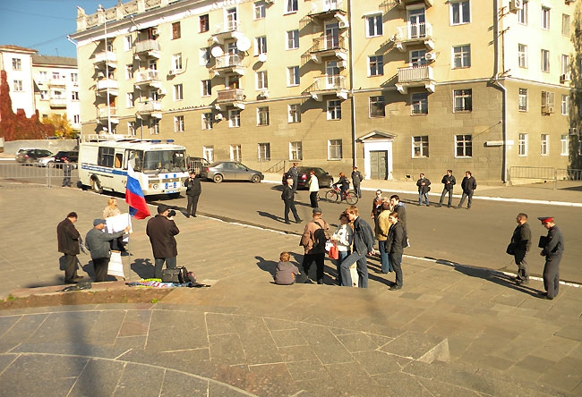 Митинг несогласных с итогами выборов не собрал участников