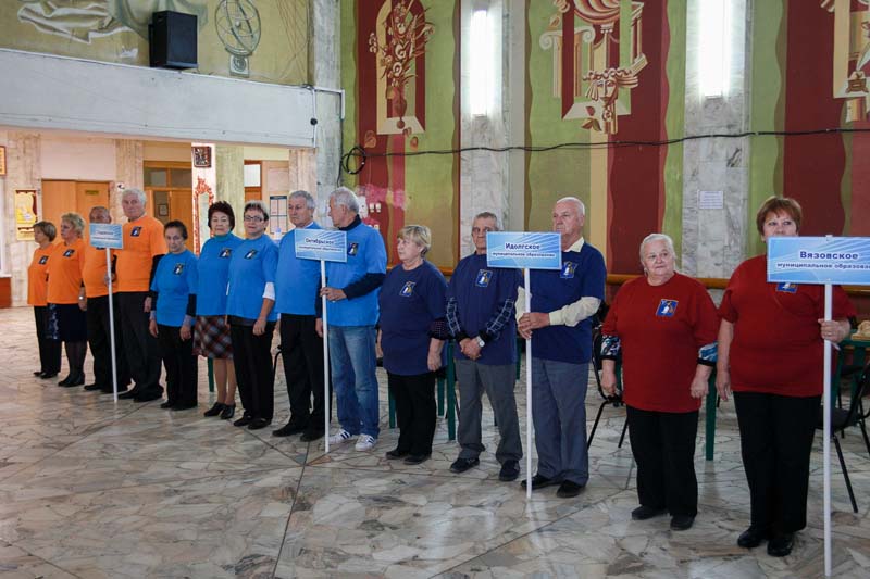 В Татищеве определились чемпионы по шахматам и шашкам среди пенсионеров