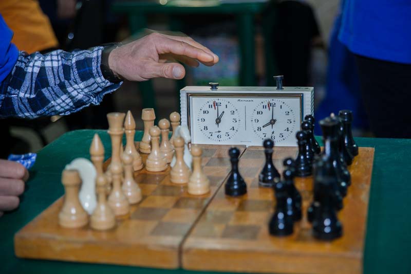 В Татищеве определились чемпионы по шахматам и шашкам среди пенсионеров