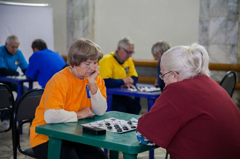 В Татищеве определились чемпионы по шахматам и шашкам среди пенсионеров
