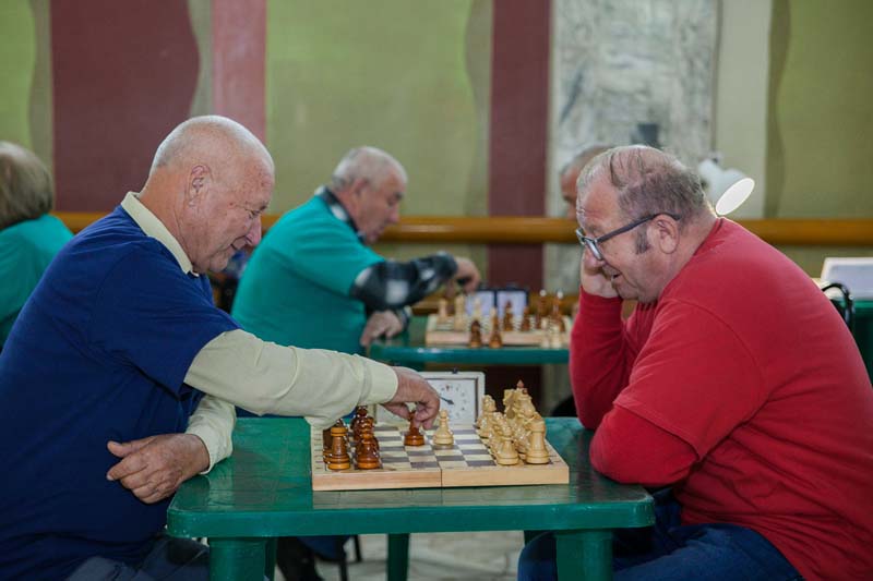 В Татищеве определились чемпионы по шахматам и шашкам среди пенсионеров