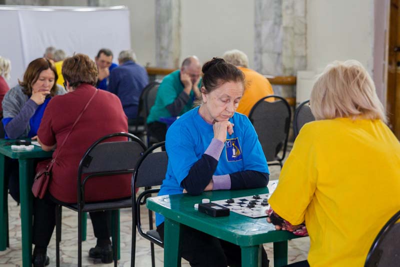 В Татищеве определились чемпионы по шахматам и шашкам среди пенсионеров