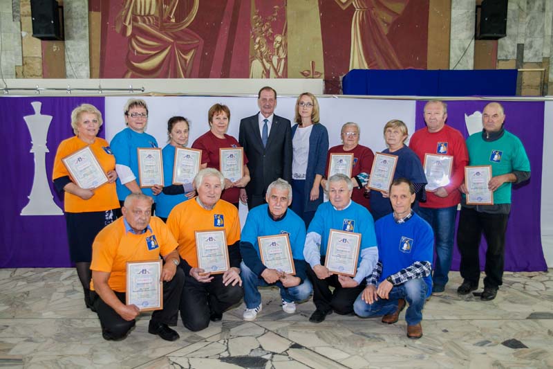 В Татищеве определились чемпионы по шахматам и шашкам среди пенсионеров