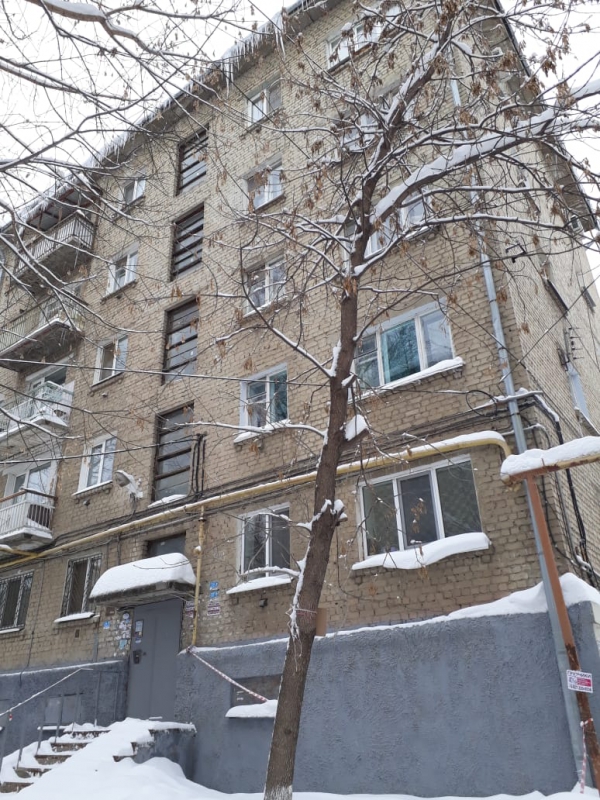 Главе Саратова внесли представление за сосульки и огромные сугробы