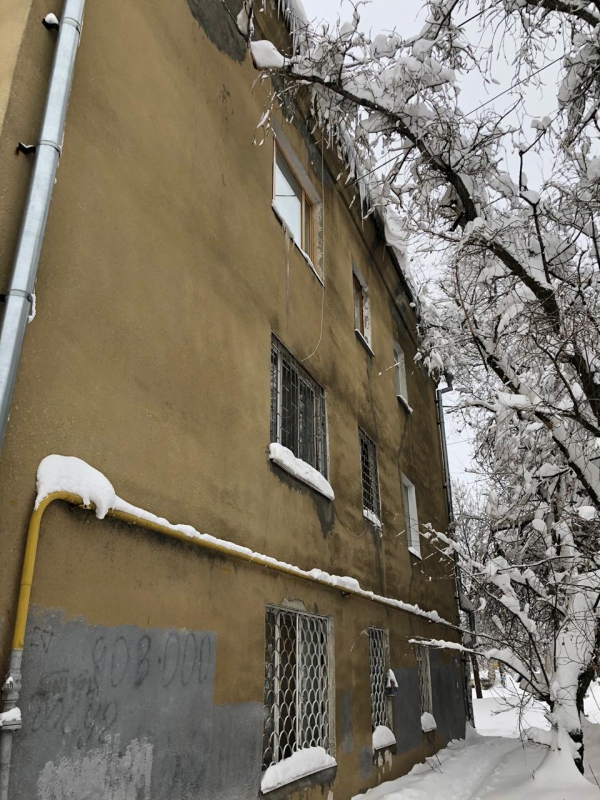 Главе Саратова внесли представление за сосульки и огромные сугробы