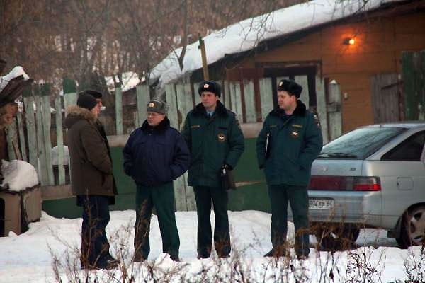 В школе 99 горит межэтажное перекрытие