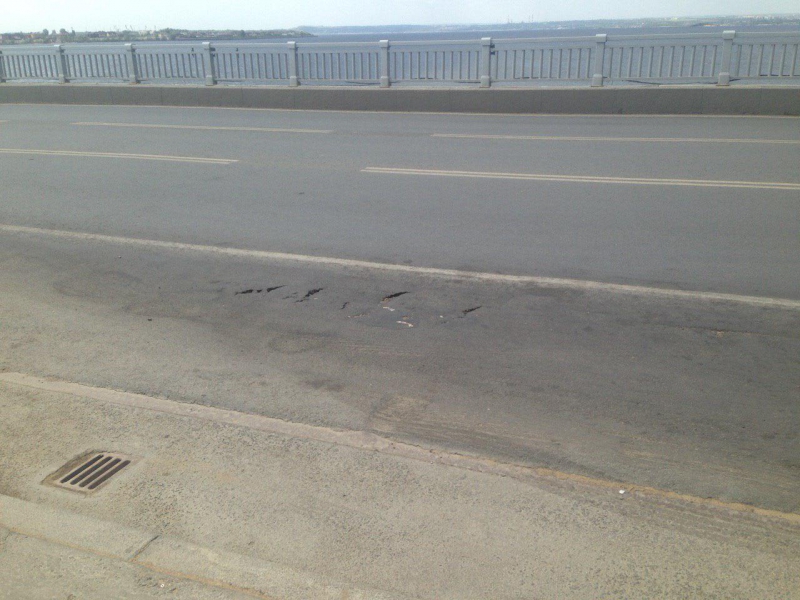 Водители возмущены состоянием стыков на мосту Саратов-Энгельс