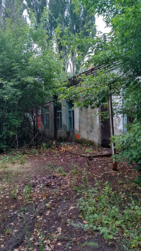 Обитатели общежития в Калининске опасаются остаться без крыши и стен