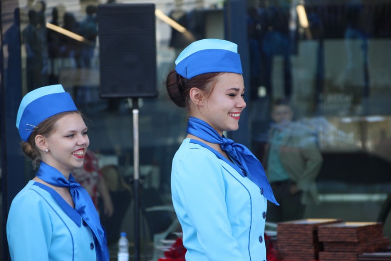 Губернатор проводил саратовцев в первый заграничный рейс из аэропорта Гагарин