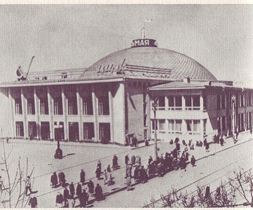 Проект volodin.saratov рассказал о разрушении памятника основателю цирка в Саратове