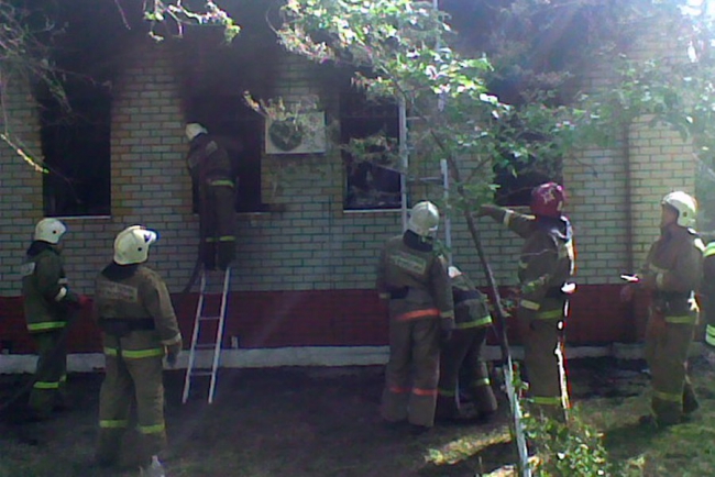 Пожар в здании наркодиспансера унес жизни четырех человек