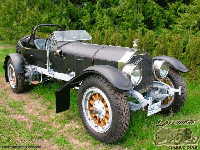 В Китае стартовали участники ретроралли «Пекин-Париж»