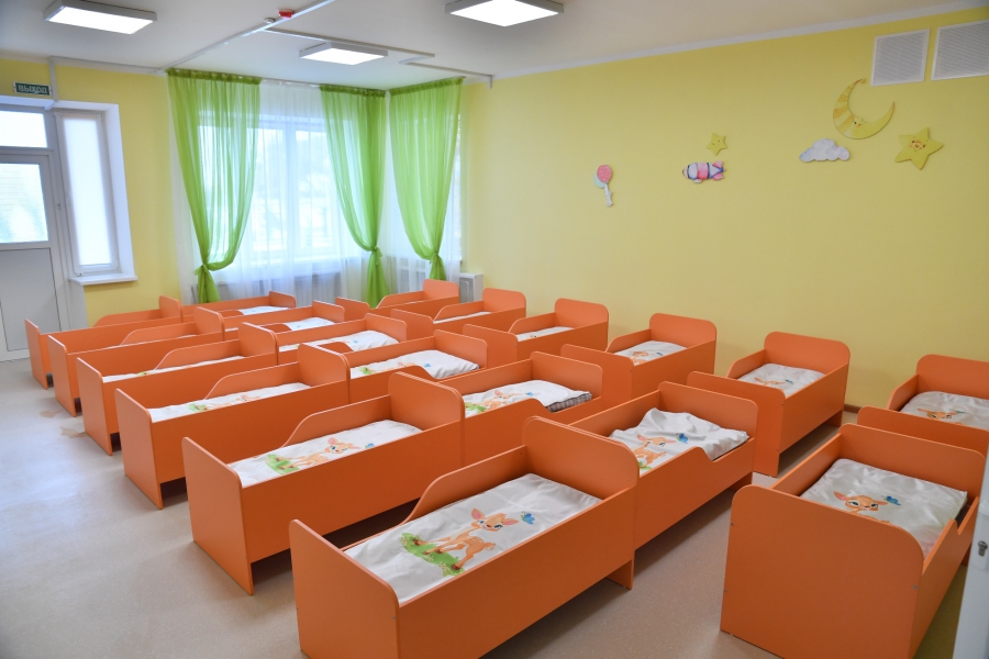 Радаев раскритиковал строителей за недоделки в новом детсаду на 1-й Дачной