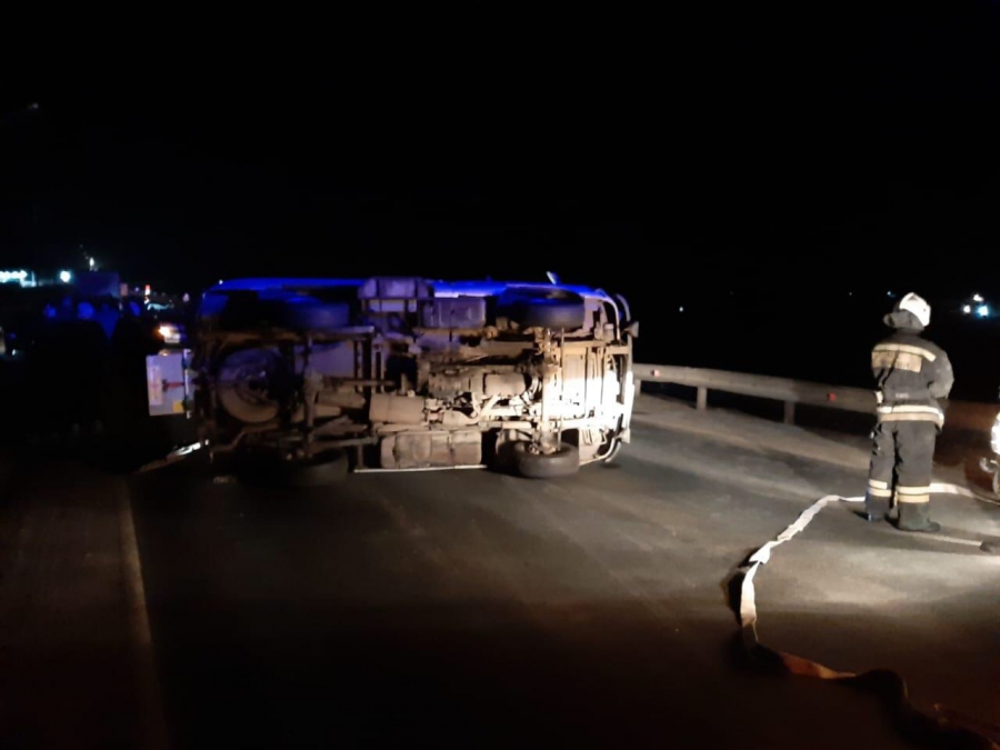 Водитель «скорой» погиб в столкновении с легковушкой на трассе