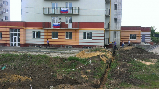 Возмущенные дольщики «Новостроя» требуют отдать им дома