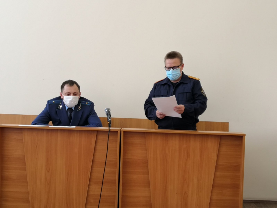 Двое мужчин по очереди убивали жителя Самойловки табуретом