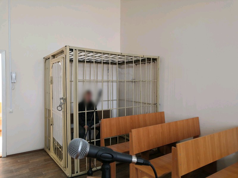 Двое мужчин по очереди убивали жителя Самойловки табуретом