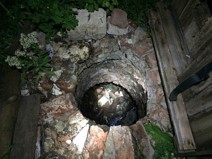 В Пугачевском районе 35-летний мужчина утонул в выгребной яме