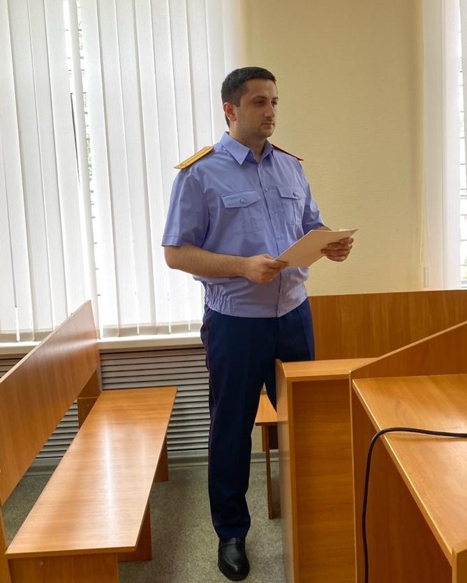 В Волжском районе во время фотосессии нашли спрятанный труп мужчины