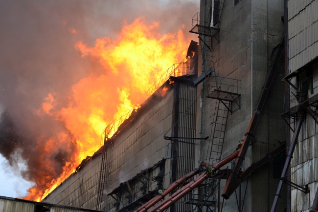 Первый осенний день ознаменовался двумя крупными пожарами в Саратове