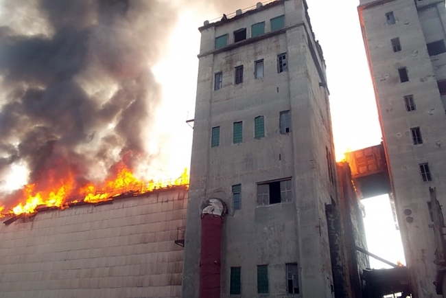 Первый осенний день ознаменовался двумя крупными пожарами в Саратове