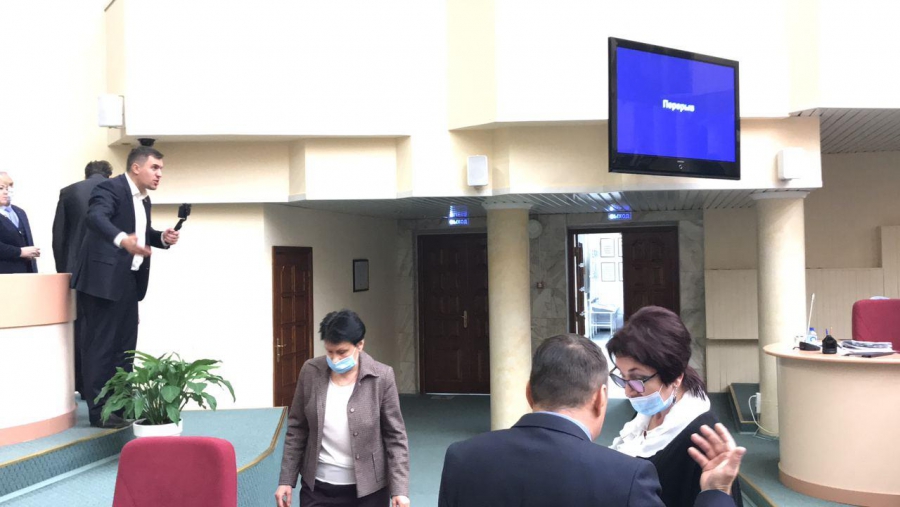 Коммунисты устроили скандал в Саратовской думе из-за технического сбоя при голосовании
