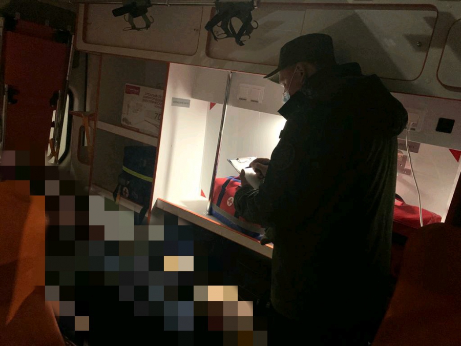 В Саратове следователи выясняют причину смерти пациента с кровоподтеками в машине скорой помощи