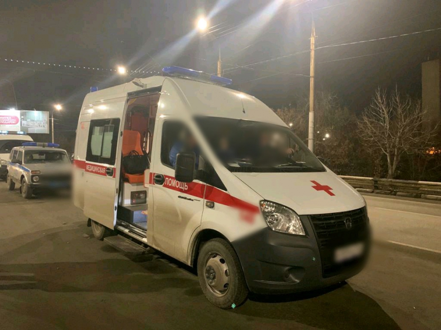 В Саратове следователи выясняют причину смерти пациента с кровоподтеками в машине скорой помощи