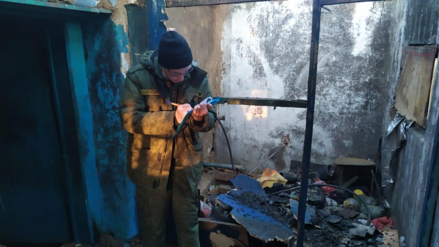 Под Ершовом после пожара в летней кухне нашли труп 76-летней женщины