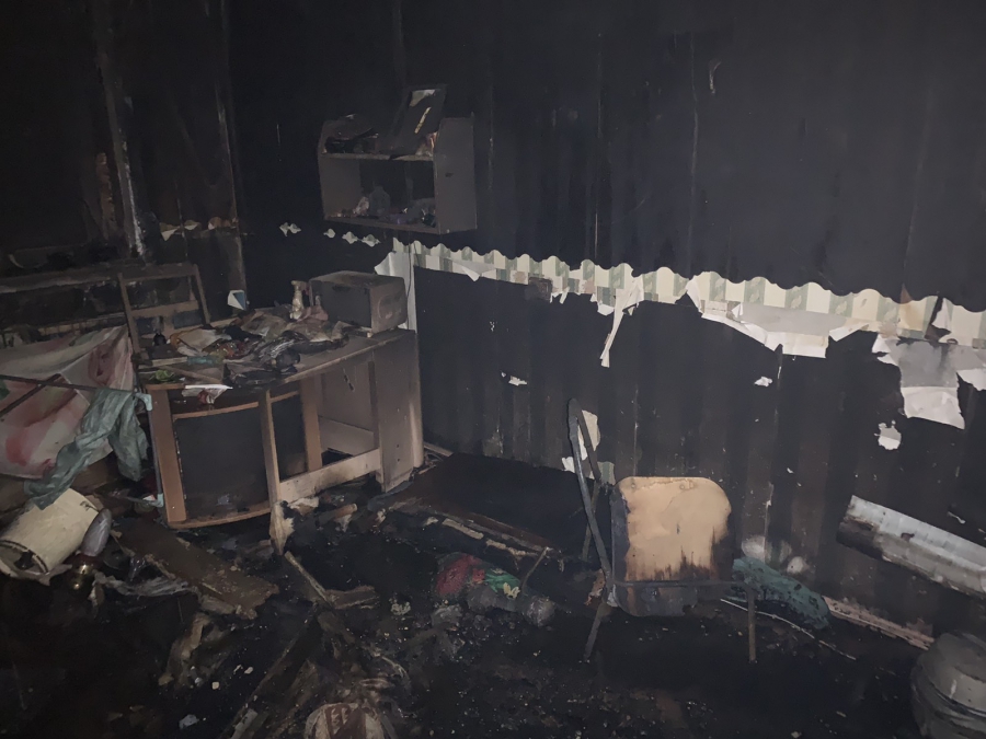 В Саратове женщина задохнулась в подъезде своего дома во время пожара