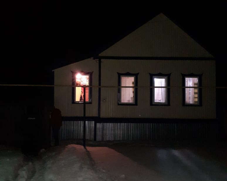 Мертвый сельчанин несколько дней пролежал в доме с горящим светом