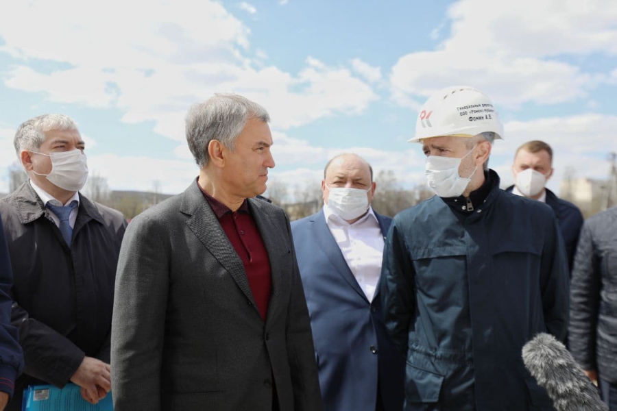 Глава Госдумы посоветовал готовить медицинские кадры для нового онкодиспансера Саратова