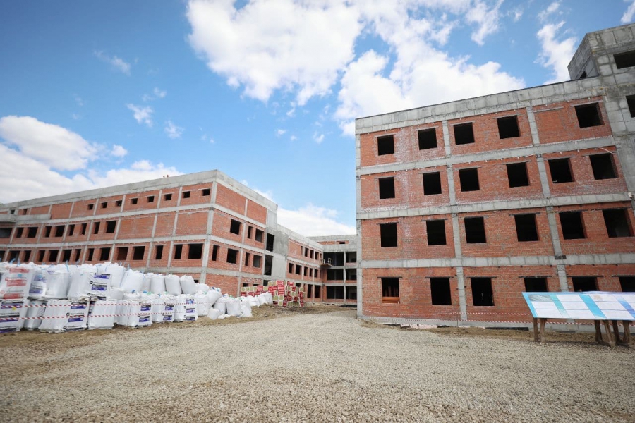 Глава Госдумы посоветовал готовить медицинские кадры для нового онкодиспансера Саратова