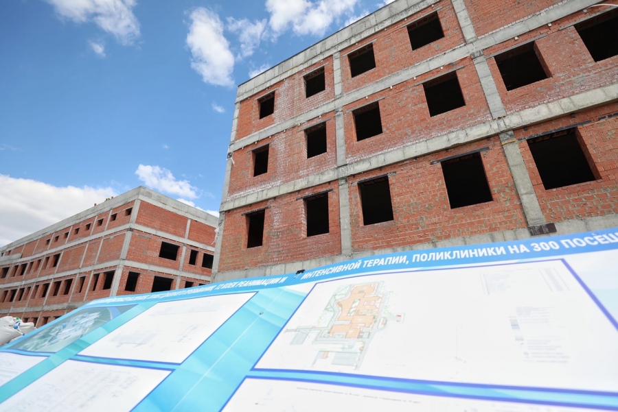 Глава Госдумы посоветовал готовить медицинские кадры для нового онкодиспансера Саратова