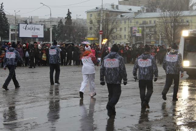 В Саратове стартовала Эстафета олимпийского огня