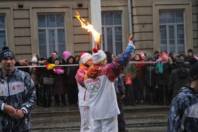 В Саратове стартовала Эстафета олимпийского огня