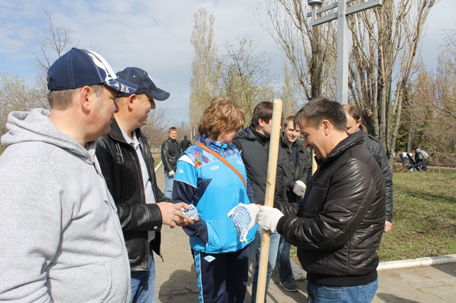 Губернатор «променял» субботник на осмотр дорог